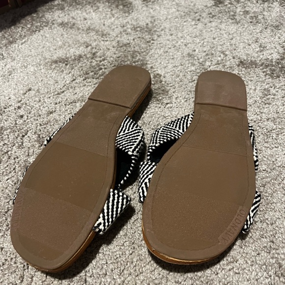 Sandals - Picture 2 of 2